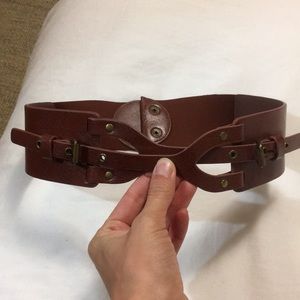Anthro brown leather waist belt adjustable w snap